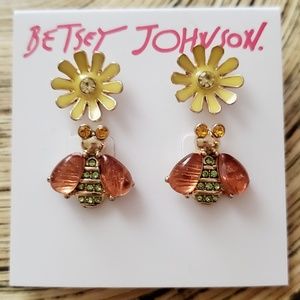 Betsey Johnson Daisey and Bumble Bee Set NWT